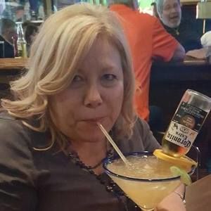 Meet your Posher, Santina